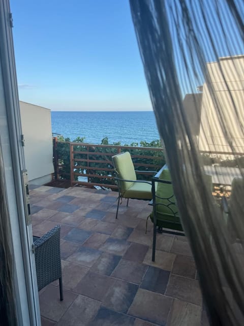 Balcony/Terrace, Seating area, Sea view