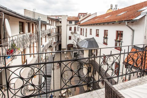 View (from property/room), Balcony/Terrace, Balcony/Terrace, Street view