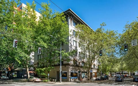 Secure updated apartment in Belltown Apartment in Belltown