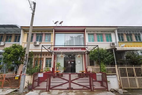 Facade/entrance, Bird's eye view