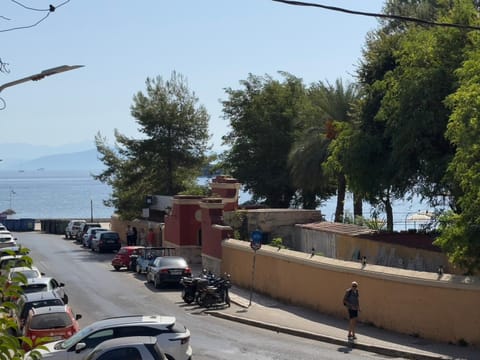 Neighbourhood, View (from property/room), Balcony/Terrace, Sea view, Street view