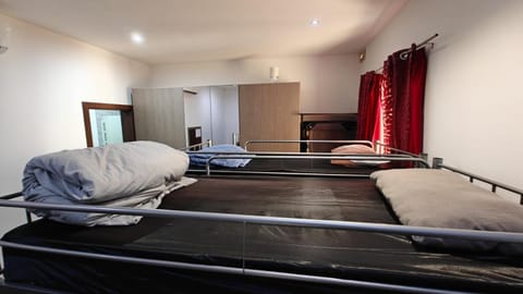 Girls Only Shared Room Gzira #2 Hostel in Sliema