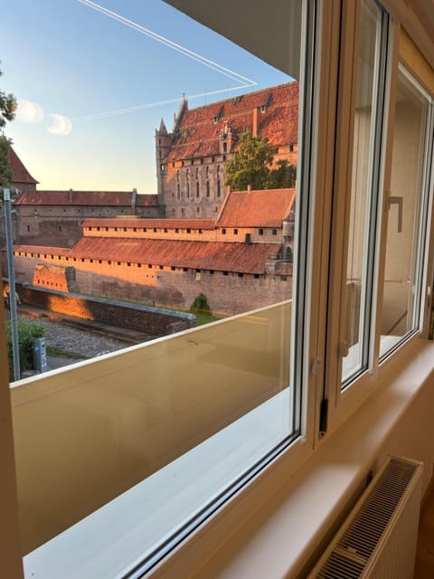 Day, View (from property/room), View (from property/room), Balcony/Terrace, City view, Landmark view, Street view