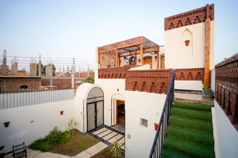 Property building, Balcony/Terrace