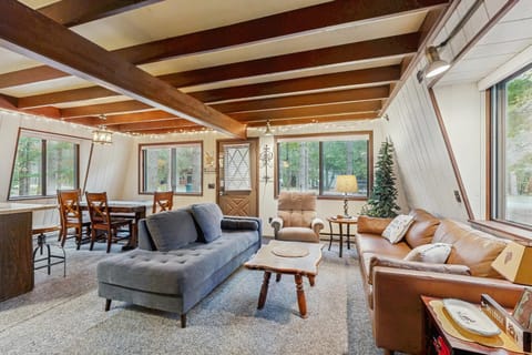 Crystal Chalet House in Michigan