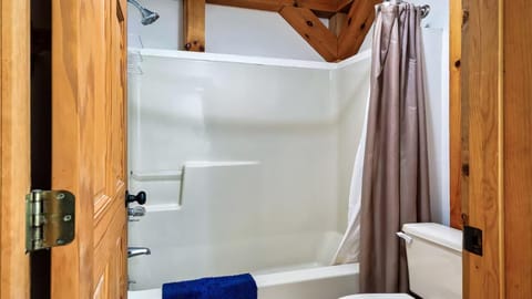 Hillside Hideaway House in Sevierville