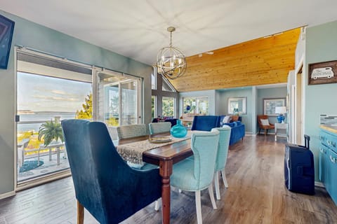 Dream Boat Annie - Entire Home House in Hansville