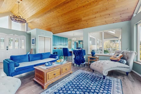 Dream Boat Annie - Entire Home House in Hansville