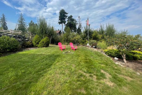 Admiralty (Downstairs) House in Hansville