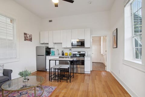 Kitchen or kitchenette, Dining area, dishwasher, oven, stove, toaster