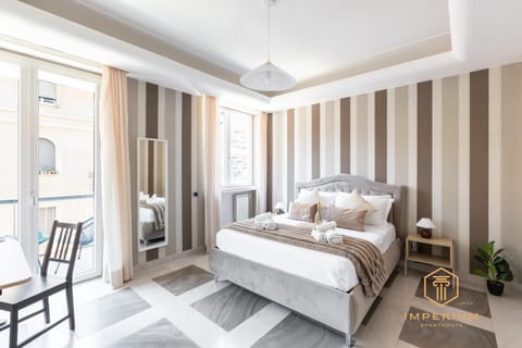 Bed, Photo of the whole room, Seating area, Bedroom, towels, air conditioner