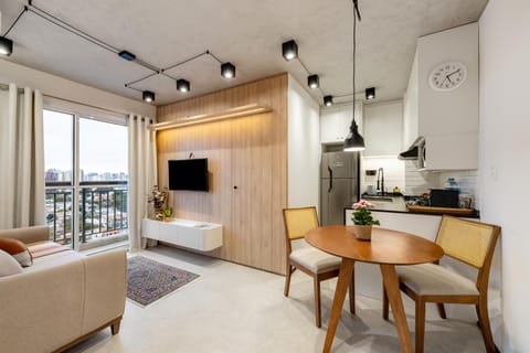 Communal lounge/ TV room, Photo of the whole room, Dining area