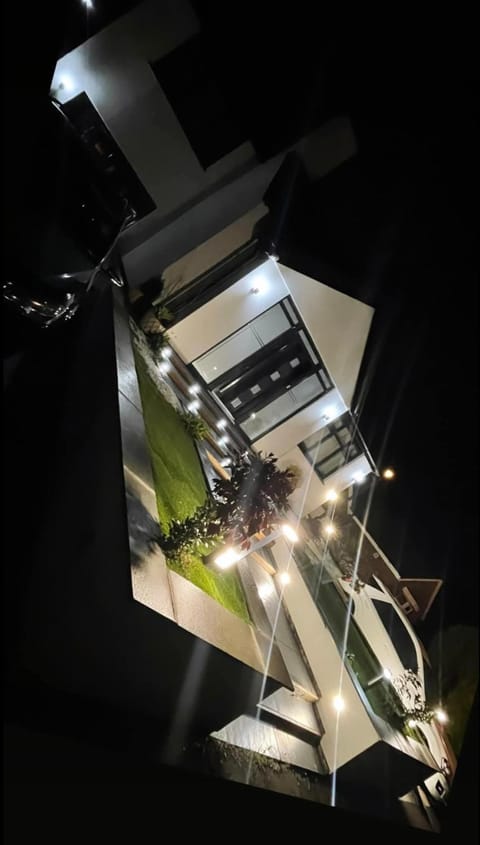 Peaceful home Villa in Oldham