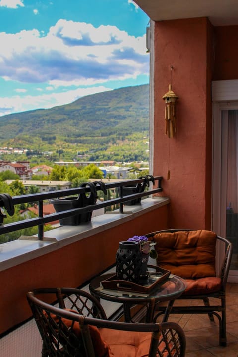 Day, Natural landscape, View (from property/room), Balcony/Terrace, Mountain view