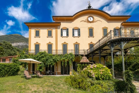 Property building, Garden