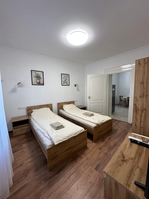 Bed, TV and multimedia, Bedroom, internet, towels, wardrobe, air conditioner
