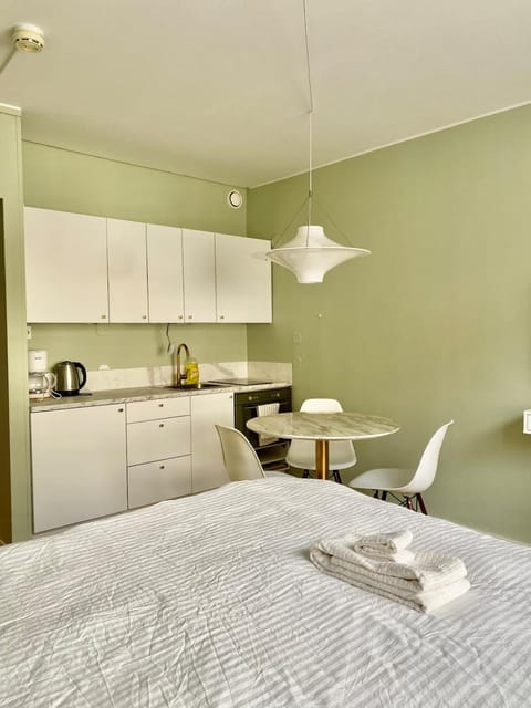 Jade's Suite, Helsinki Center Apartment in Helsinki