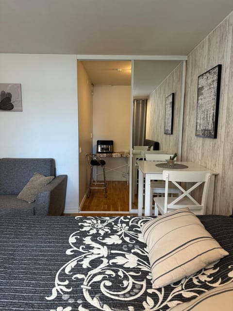 Santas Lake Studio Apartment in Rovaniemi