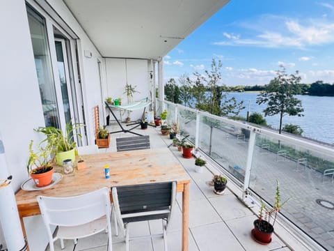 Natural landscape, Balcony/Terrace, River view