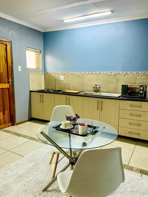 Seating area, Breakfast, kitchen