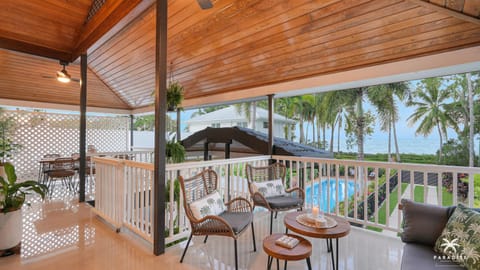 Day, Balcony/Terrace, Balcony/Terrace, Seating area, Pool view