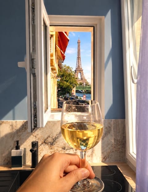 City view, Landmark view, River view, kitchen