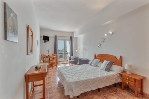 Living room, Bedroom