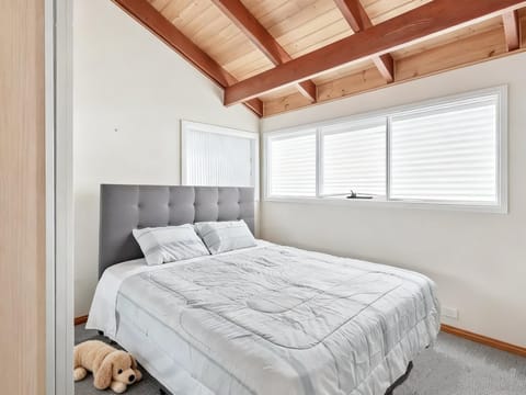 Beautiful hill side house Vacation rental in Tasmania