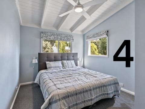 Beautiful hill side house Vacation rental in Tasmania