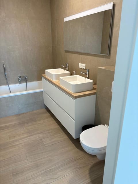 Top floor luxury with spectacular water views Apartment in Brussels