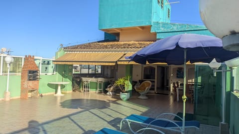 Shower, Day, BBQ facilities, Balcony/Terrace, Seating area