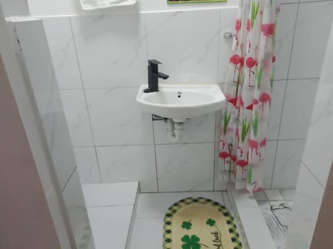 Guest Lodge on 12 Duminy Bed and Breakfast in Cape Town