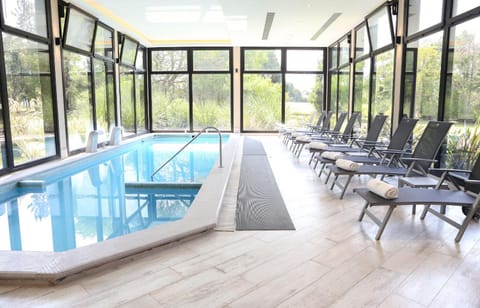 Swimming pool, Swimming pool