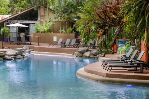 Day, Garden view, Swimming pool, Swimming pool, sunbed