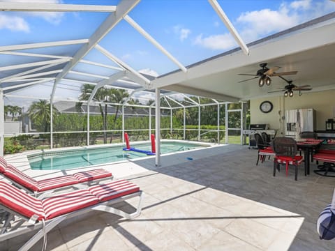 Patio, Pool view, Swimming pool