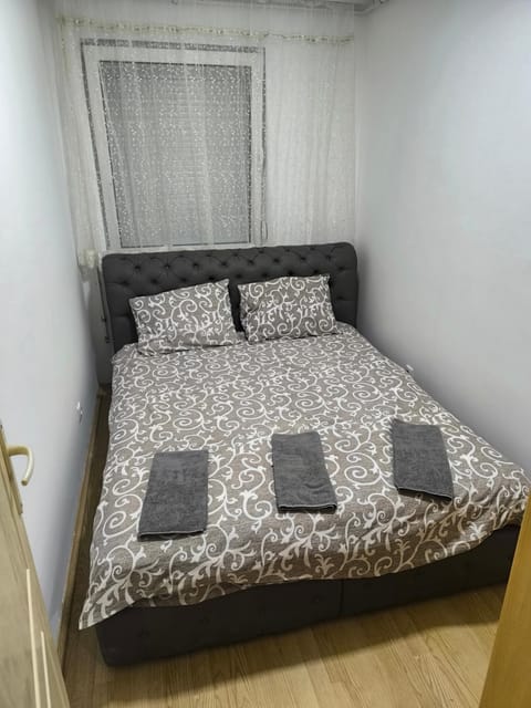 R & P Apartman 2 Mladenovac Apartment in Serbia