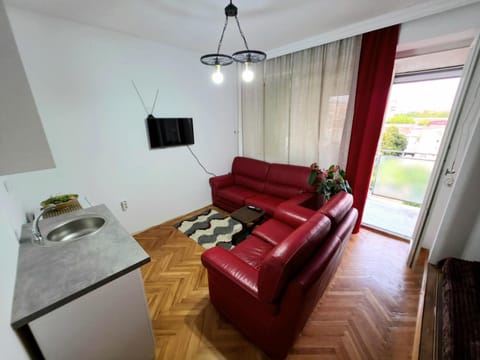 Kitchen or kitchenette, Living room, Seating area