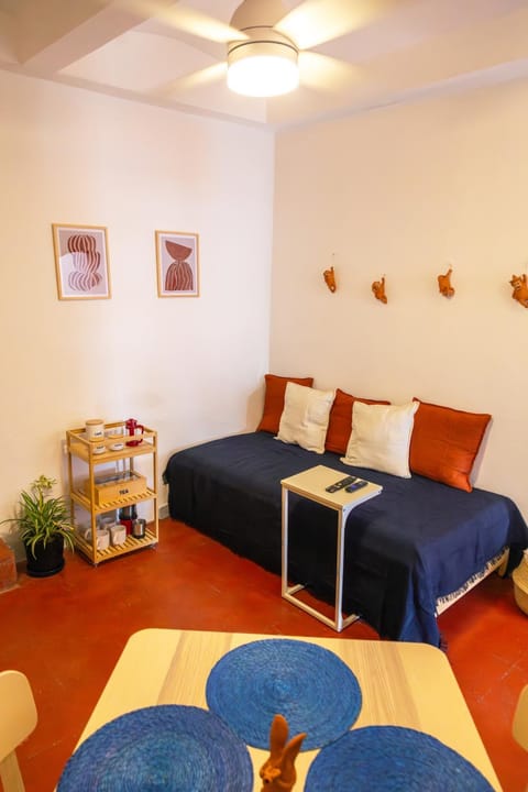 Coffee/tea facilities, Living room