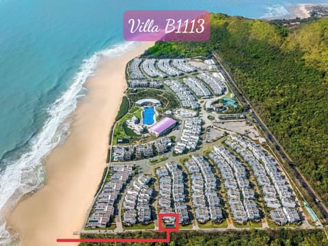 Nearby landmark, Natural landscape, Beach
