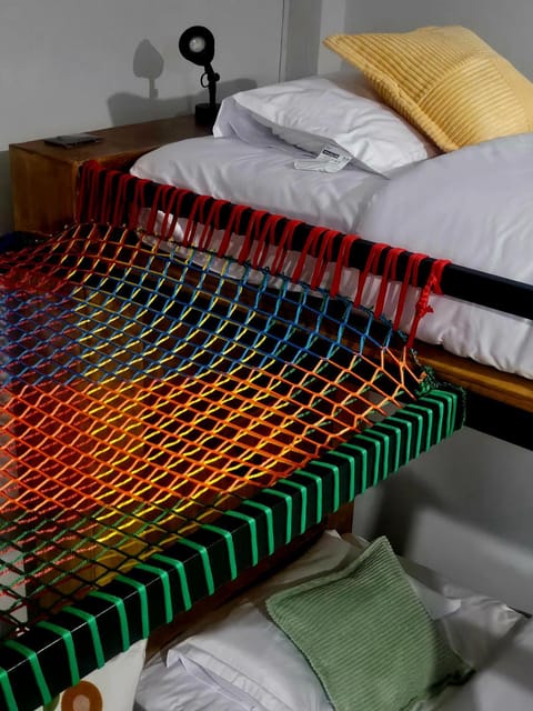 Bedroom, bunk bed