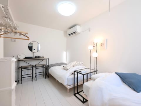 Bed, Bedroom, air conditioner