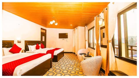 Bed, TV and multimedia, Photo of the whole room, Bedroom