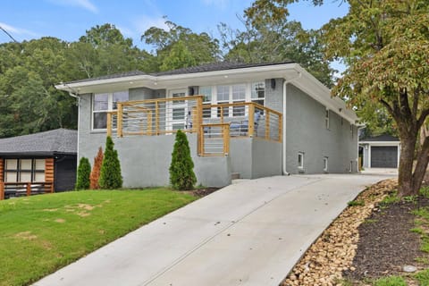 Property building, Garden, Garden view