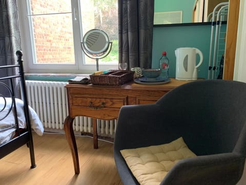 Chambre privée côté jardin Bed and Breakfast in Wallonia, Belgium