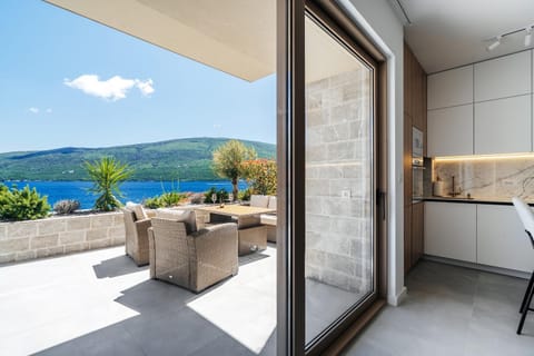 New luxes white apartments Apartment in Kotor Municipality