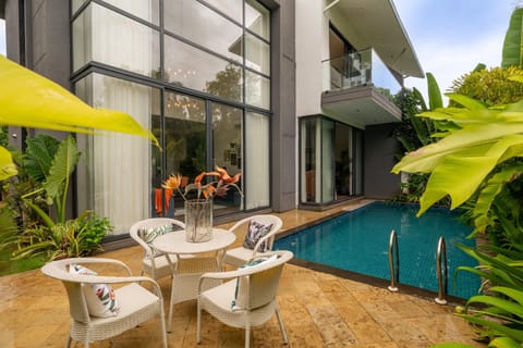 Seating area, Pool view, Swimming pool