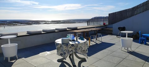 Patio, Sea view