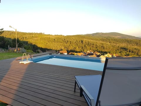 Mountain view, Swimming pool, sunbed