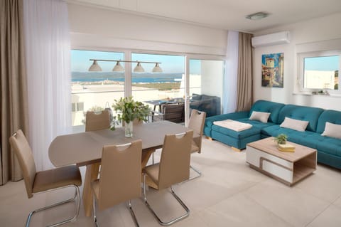 Natural landscape, Living room, Seating area, Dining area