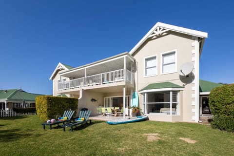 Property building, Patio
